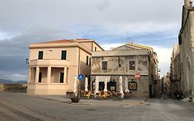 Cavour 84